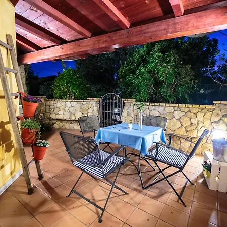 Casa Daniela Apartment *
